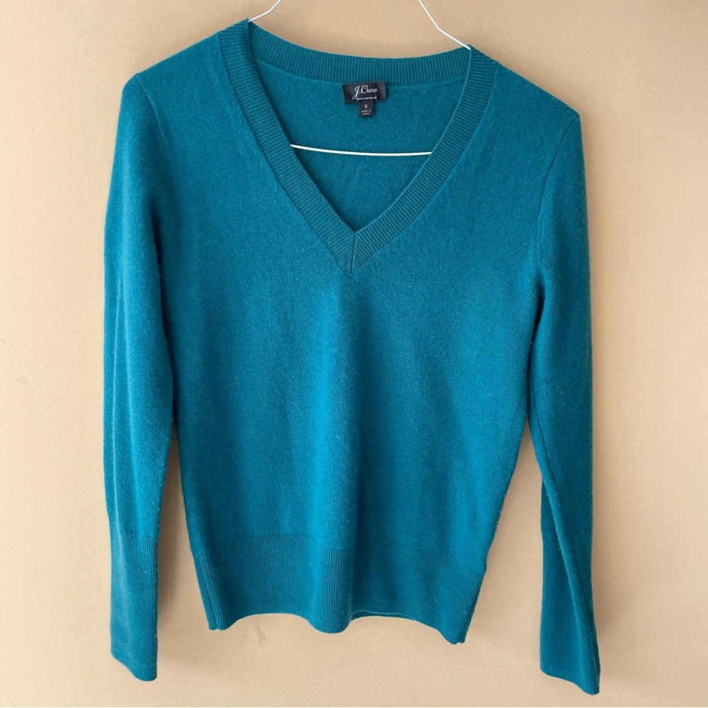 JCREW Cashmere V-neck fitted sweater in Teal AD465 - Picture 3 of 8